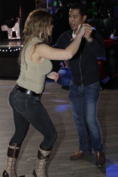 Mingles lounge photo 250 - December 20th, 2012