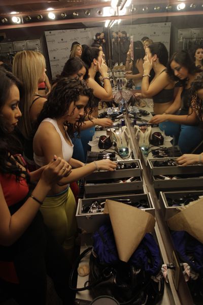 Mingles lounge photo 261 - December 20th, 2012