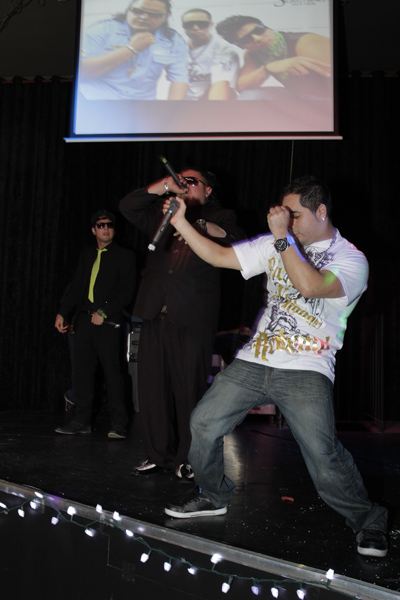 Mingles lounge photo 372 - December 20th, 2012