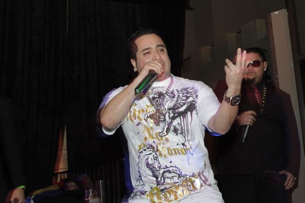 Mingles lounge photo 383 - December 20th, 2012