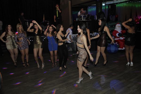 Mingles lounge photo 389 - December 20th, 2012