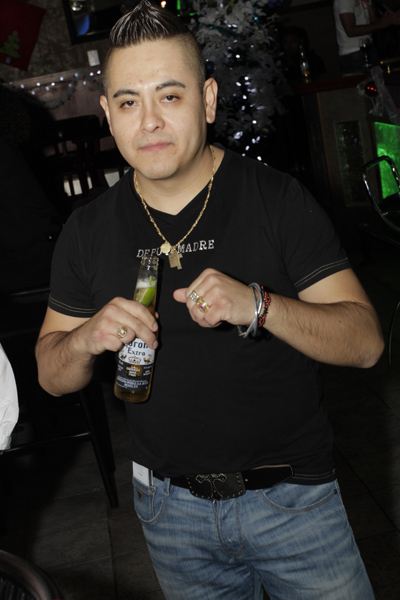 Mingles lounge photo 403 - December 20th, 2012