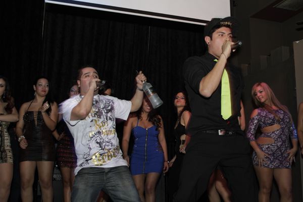 Mingles lounge photo 409 - December 20th, 2012