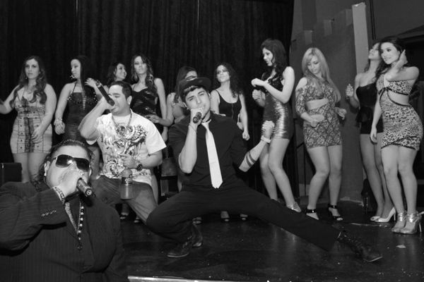 Mingles lounge photo 425 - December 20th, 2012