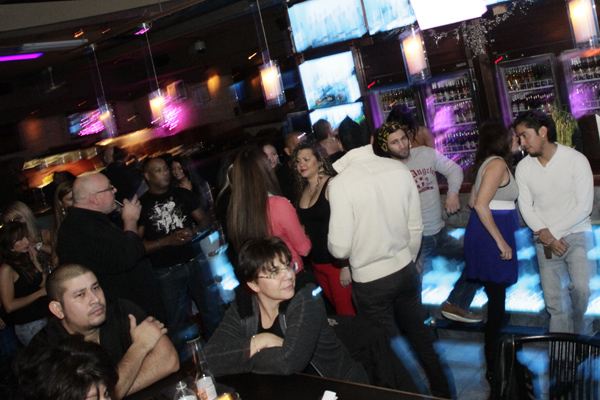 Mingles lounge photo 1 - January 17th, 2013