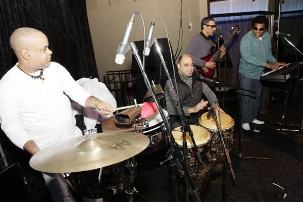 Mingles lounge photo 147 - January 17th, 2013