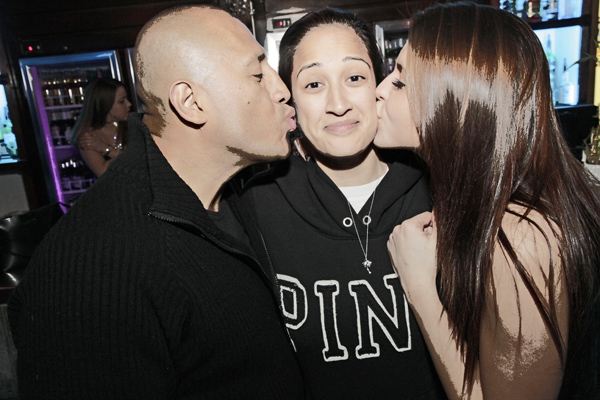 Mingles lounge photo 172 - January 17th, 2013