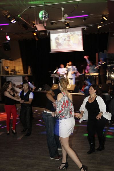 Mingles lounge photo 188 - January 17th, 2013