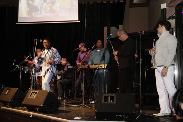 Mingles lounge photo 210 - January 17th, 2013