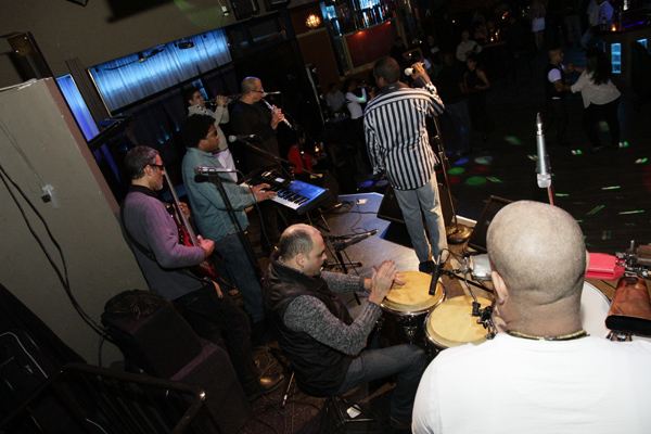 Mingles lounge photo 29 - January 17th, 2013