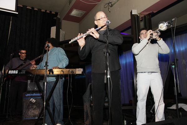 Mingles lounge photo 49 - January 17th, 2013