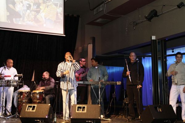 Mingles lounge photo 51 - January 17th, 2013