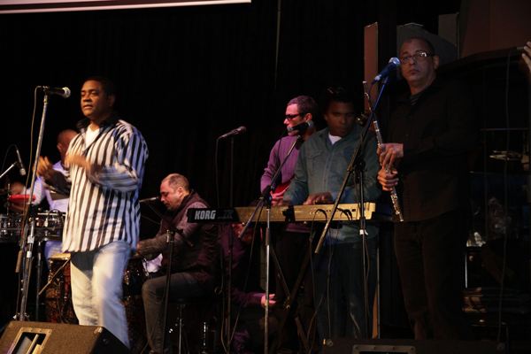 Mingles lounge photo 75 - January 17th, 2013