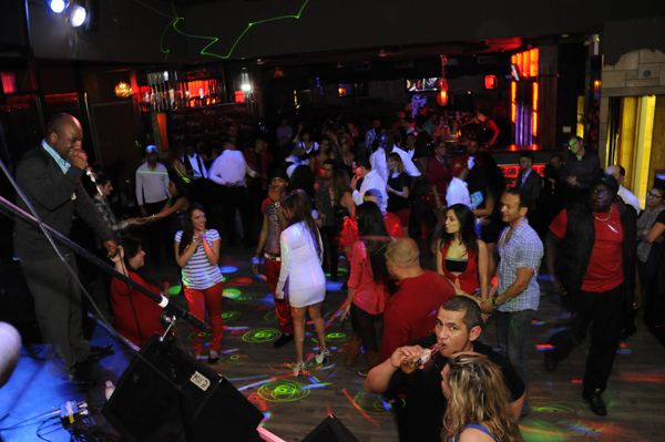 Mingles lounge photo 1 - February 14th, 2013