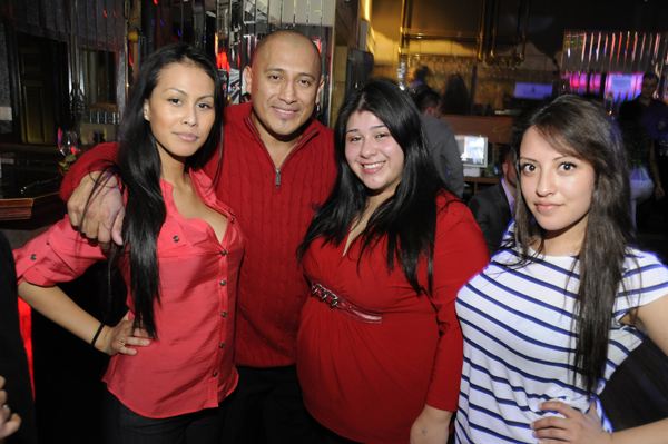 Mingles lounge photo 115 - February 14th, 2013