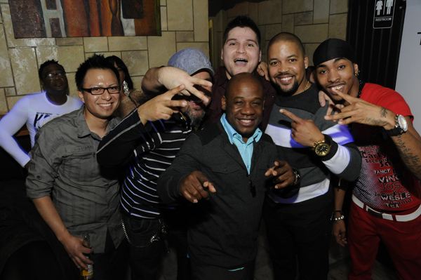 Mingles lounge photo 135 - February 14th, 2013