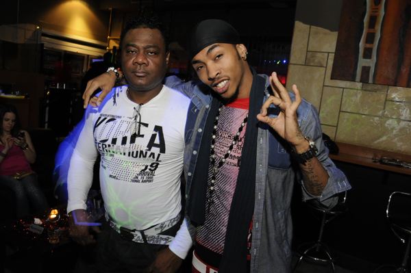 Mingles lounge photo 152 - February 14th, 2013