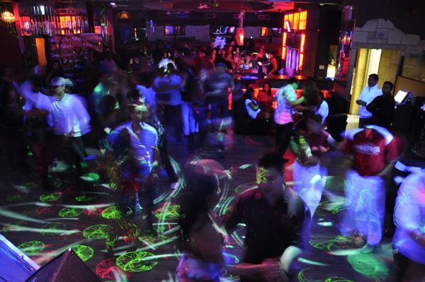 Mingles lounge photo 17 - February 14th, 2013