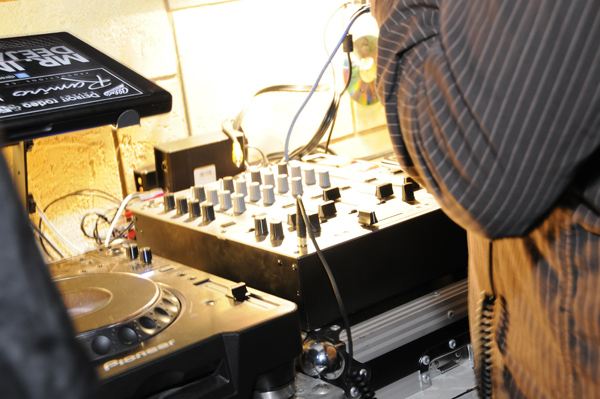 Mingles lounge photo 161 - February 14th, 2013