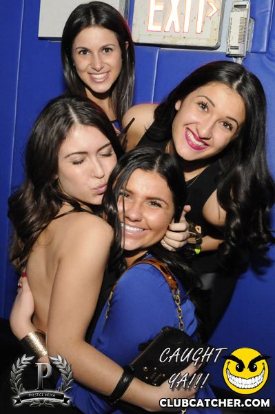 Gravity Soundbar nightclub photo 449 - March 1st, 2013