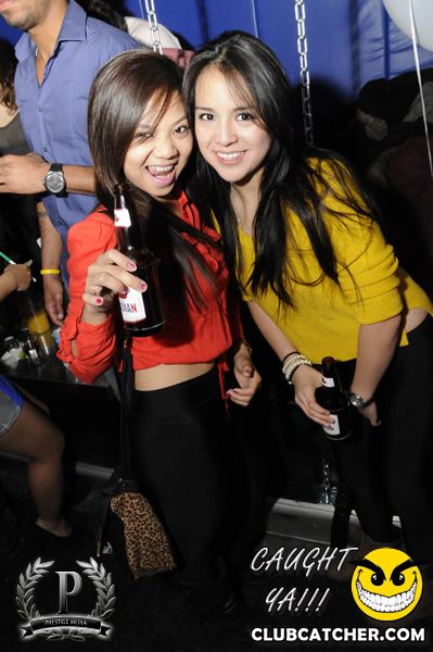 Gravity Soundbar nightclub photo 496 - March 1st, 2013