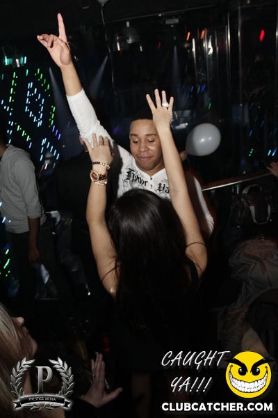 Gravity Soundbar nightclub photo 580 - March 1st, 2013