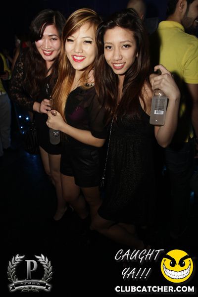 Gravity Soundbar nightclub photo 100 - March 8th, 2013