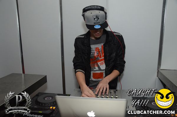 Gravity Soundbar nightclub photo 162 - March 15th, 2013