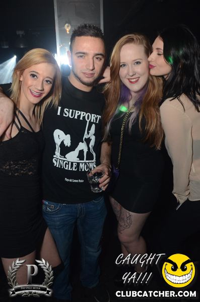 Gravity Soundbar nightclub photo 186 - March 15th, 2013