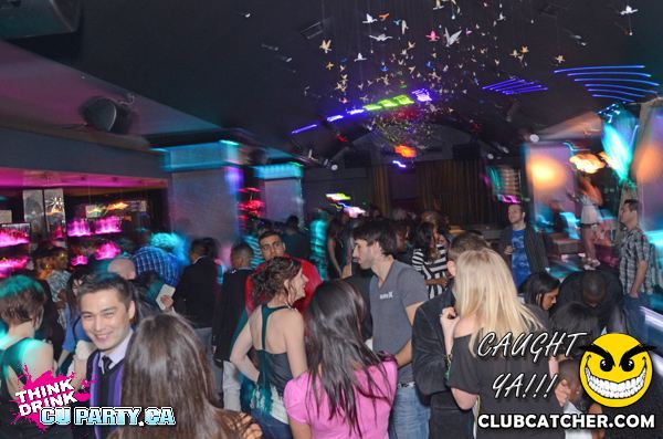 Crown lounge photo 1 - April 13th, 2013