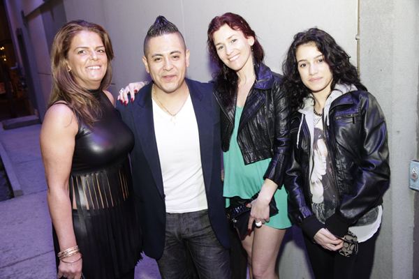 Mingles lounge photo 16 - April 18th, 2013