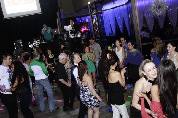 Mingles lounge photo 34 - April 18th, 2013