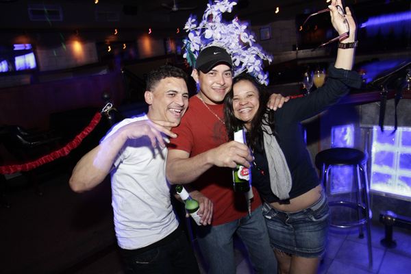 Mingles lounge photo 43 - April 18th, 2013