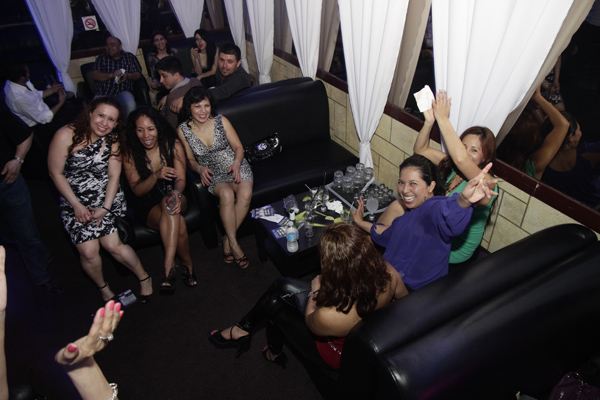 Mingles lounge photo 56 - April 18th, 2013