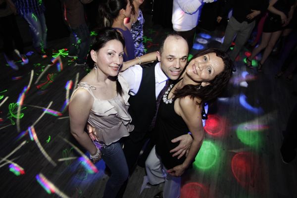 Mingles lounge photo 62 - April 18th, 2013