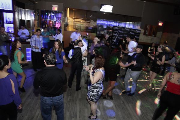 Mingles lounge photo 85 - April 18th, 2013