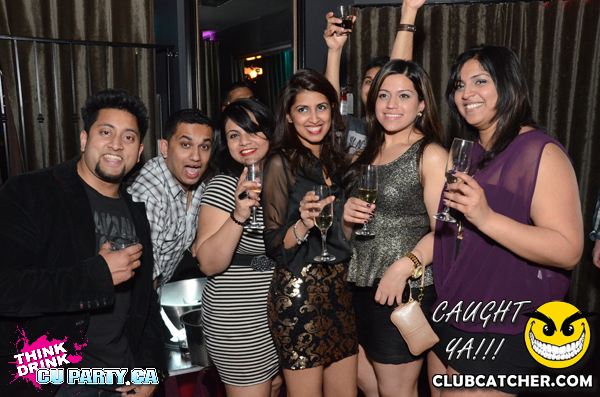 Crown lounge photo 23 - April 20th, 2013