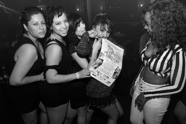 Mingles lounge photo 145 - April 25th, 2013