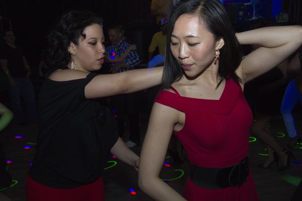 Mingles lounge photo 42 - April 25th, 2013