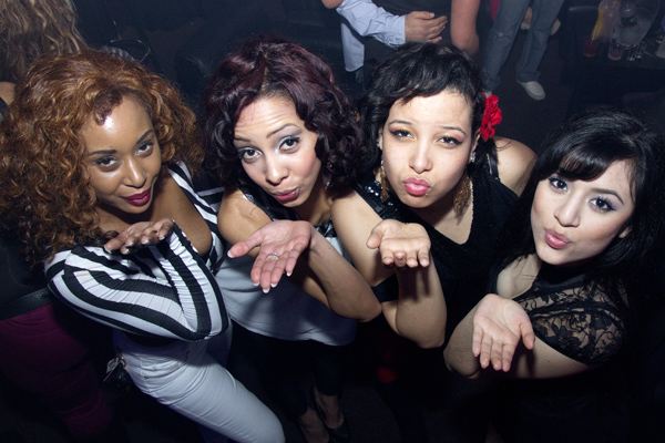 Mingles lounge photo 7 - April 25th, 2013