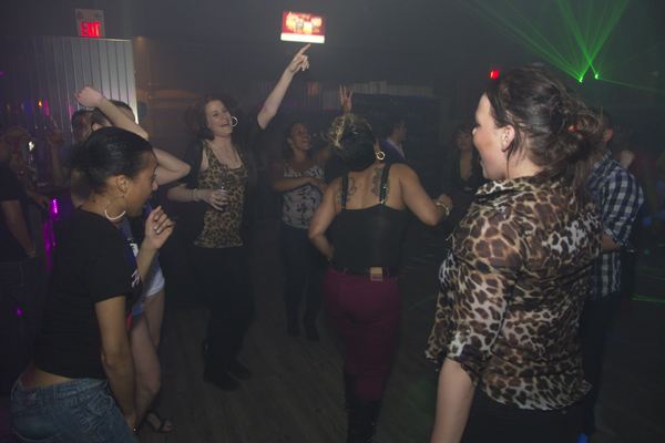 Mingles lounge photo 61 - April 25th, 2013