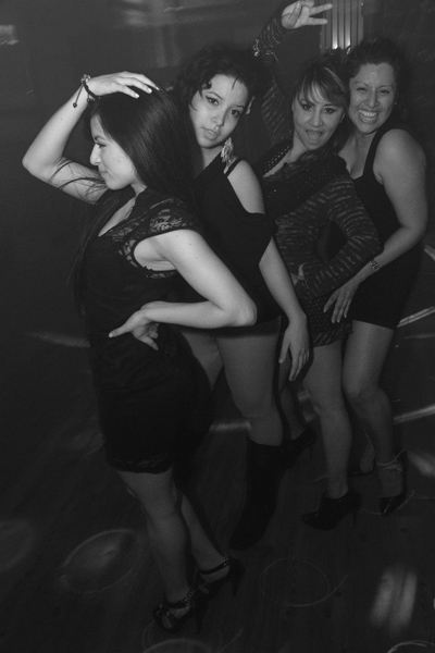 Mingles lounge photo 63 - April 25th, 2013