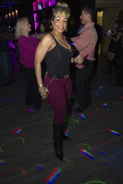 Mingles lounge photo 9 - April 25th, 2013