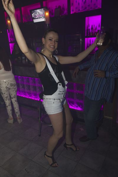 Mingles lounge photo 94 - April 25th, 2013