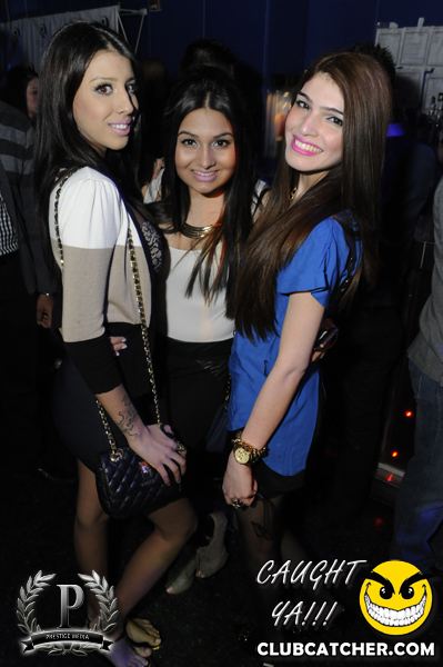 Gravity Soundbar nightclub photo 76 - April 26th, 2013