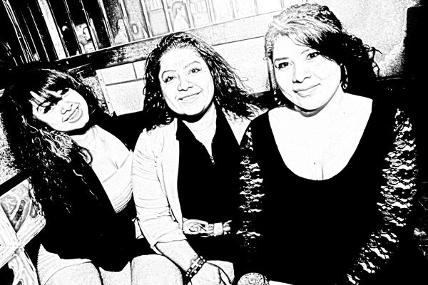 Mingles lounge photo 112 - May 2nd, 2013