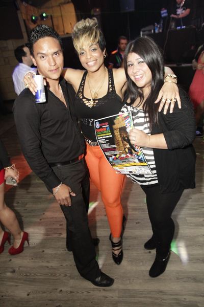 Mingles lounge photo 119 - May 2nd, 2013