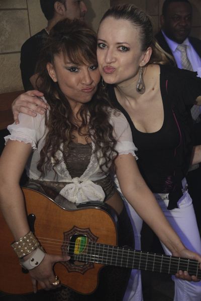 Mingles lounge photo 145 - May 2nd, 2013