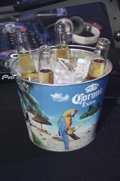 Mingles lounge photo 207 - May 2nd, 2013