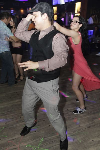 Mingles lounge photo 28 - May 2nd, 2013